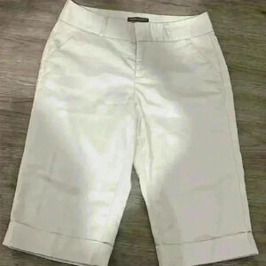 Women’s Dockers Bermuda Shorts Beige Size 8